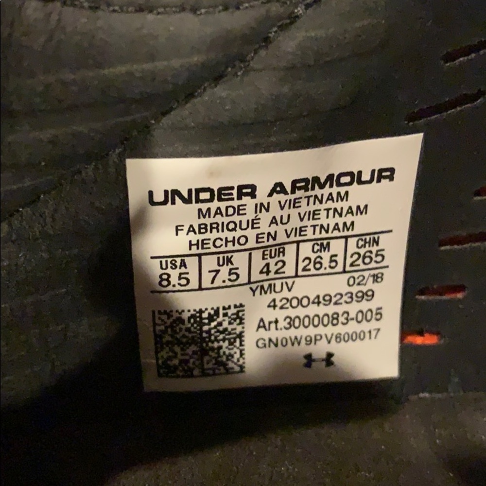 San Francisco Giants Under Armor Curry 4 Low - Picture 5 of 6